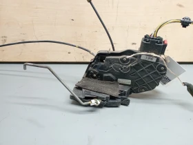 брава (предна дясна) Мазда 3 2.0 бензин