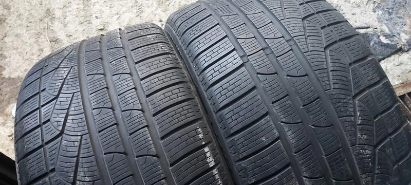 Гуми Зимни 275/35R20, снимка 2 - Гуми и джанти - 31495587