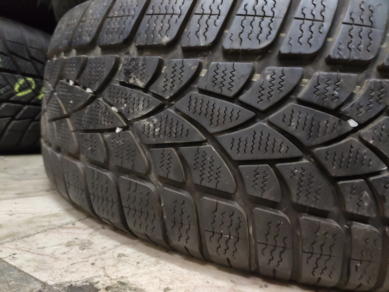 ���� 235/55R18 | Mobile.bg � ����������� 4