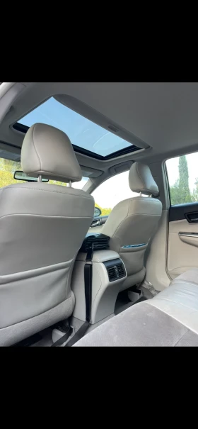 Toyota Camry ХLE, снимка 15
