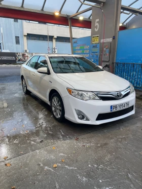Toyota Camry ХLE, снимка 1