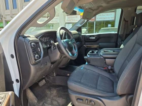 Chevrolet Silverado * 4WD Crew Cab 157" LT * CARFAX * ЦЕНА ДО БГ, снимка 11