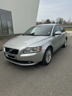 Volvo S40 1.6, 109к.с., снимка 2