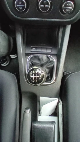 VW Jetta - 3999 € / 7821.36 лв. - 70658882 6