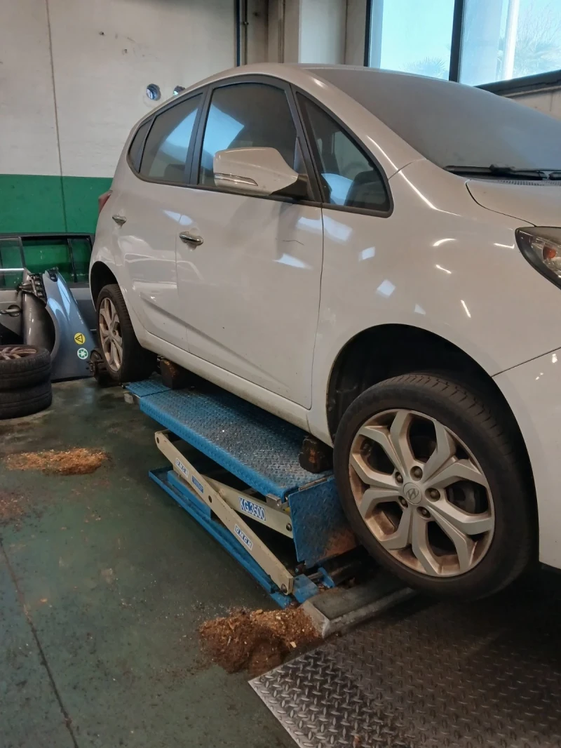 Hyundai Ix20 1.4 GRD, снимка 3 - Автомобили и джипове - 49164289