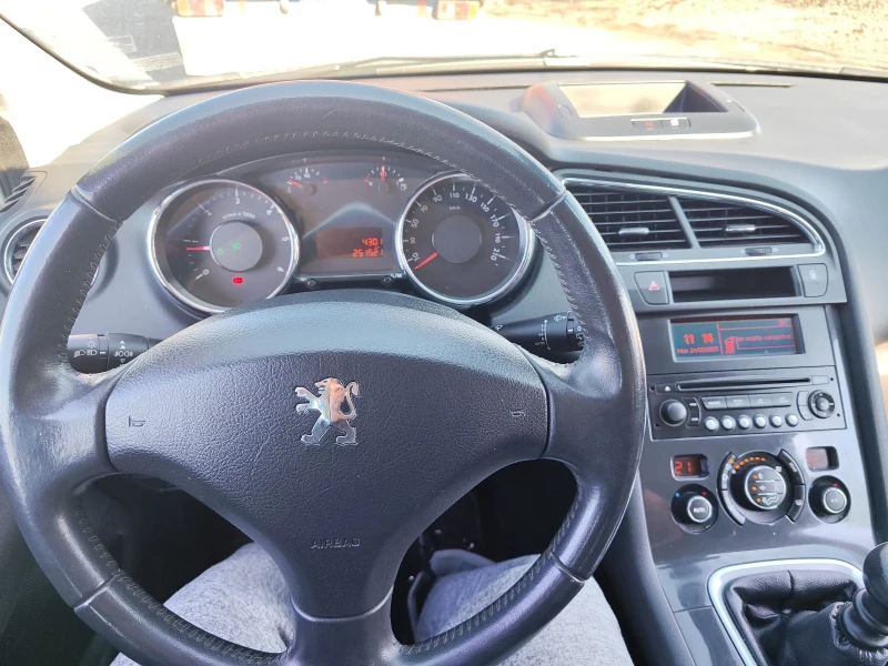 Peugeot 5008 Ван, снимка 10 - Автомобили и джипове - 52293712