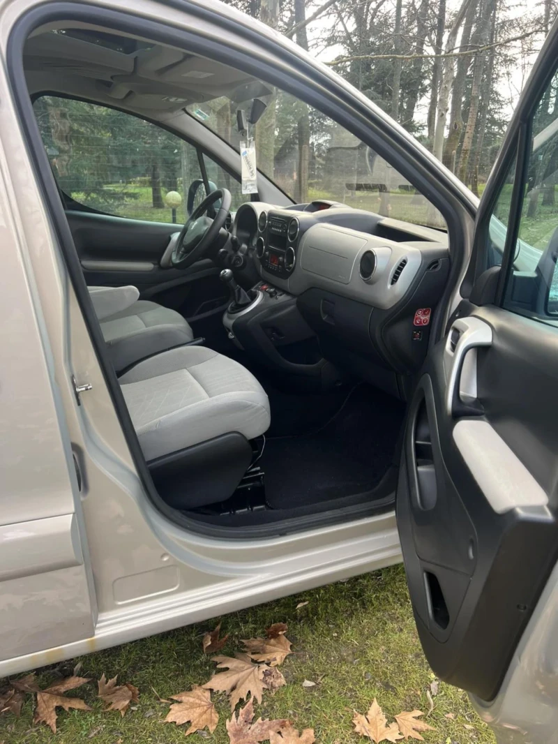 Peugeot Partner Tepee 1.6 109hp, снимка 9 - Автомобили и джипове - 52668636