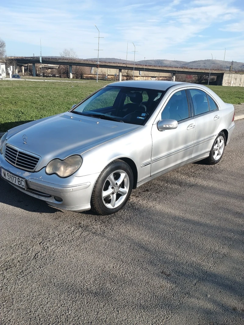 Mercedes-Benz 220, снимка 3 - Автомобили и джипове - 52790612