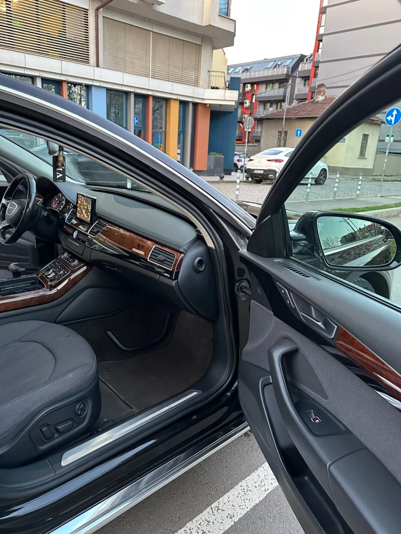 Audi A8, снимка 10 - Автомобили и джипове - 52890986
