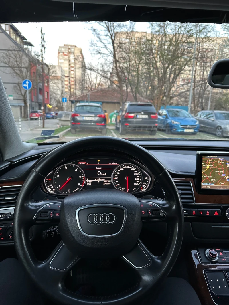 Audi A8, снимка 11 - Автомобили и джипове - 52890986
