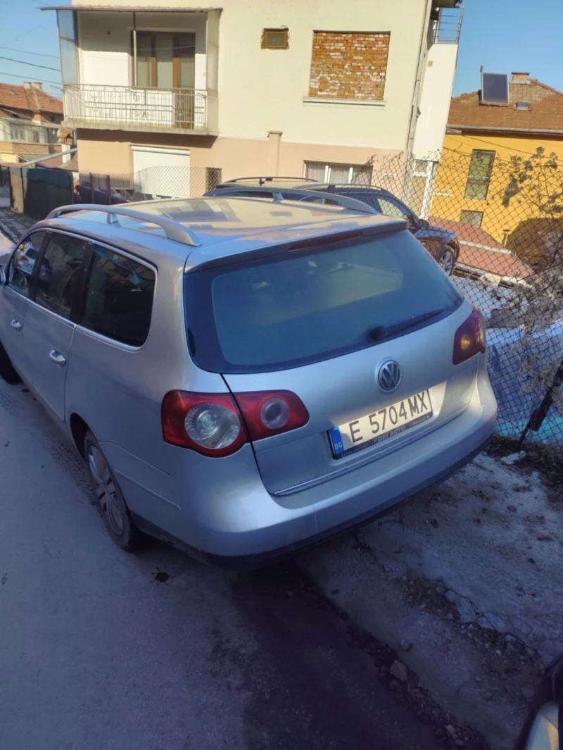 VW Passat 2.0 TDI, снимка 3 - Автомобили и джипове - 53141826