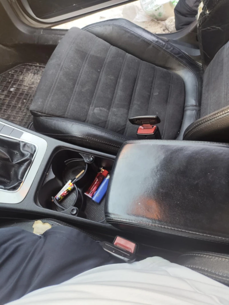 VW Passat 2.0 TDI, снимка 8 - Автомобили и джипове - 53141826