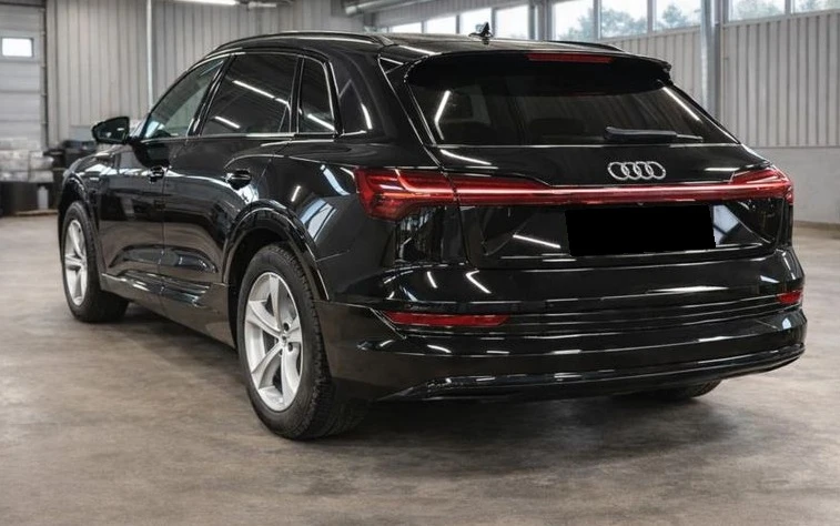 Audi E-Tron 50 Quattro, снимка 3 - Автомобили и джипове - 54065348