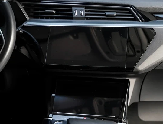 Audi E-Tron 50 Quattro, снимка 6 - Автомобили и джипове - 54065348