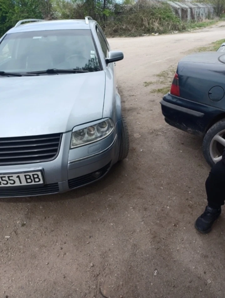 VW Passat 1.9, снимка 10 - Автомобили и джипове - 54246312