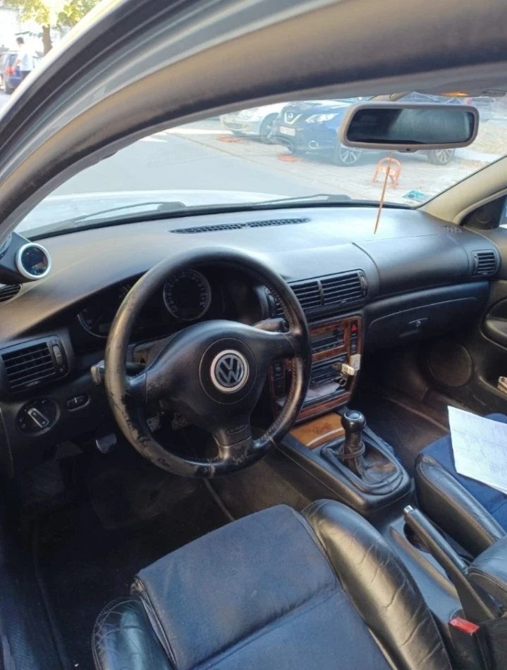 VW Passat 1.9, снимка 2 - Автомобили и джипове - 54246312