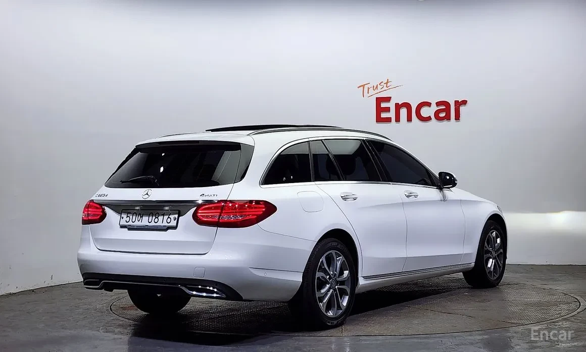 Mercedes-Benz C 220 C-Class W205 C220 d 4MATIC Estate - изображение 2