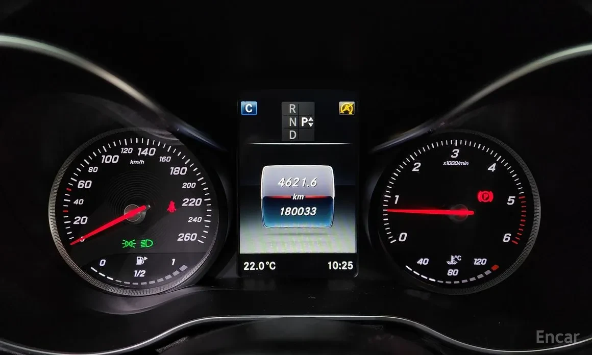 Mercedes-Benz C 220 C-Class W205 C220 d 4MATIC Estate - изображение 8