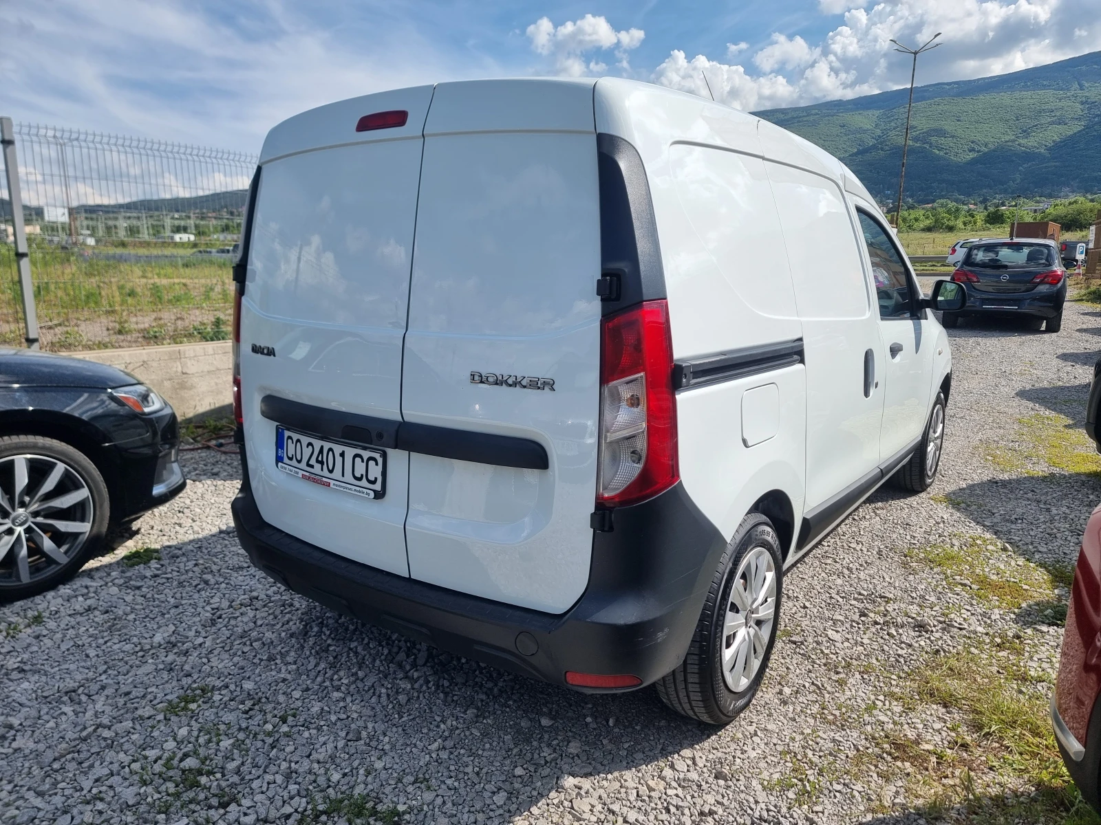 Dacia Dokker 1.6i КЛИМАТИК ГАЗ - изображение 3