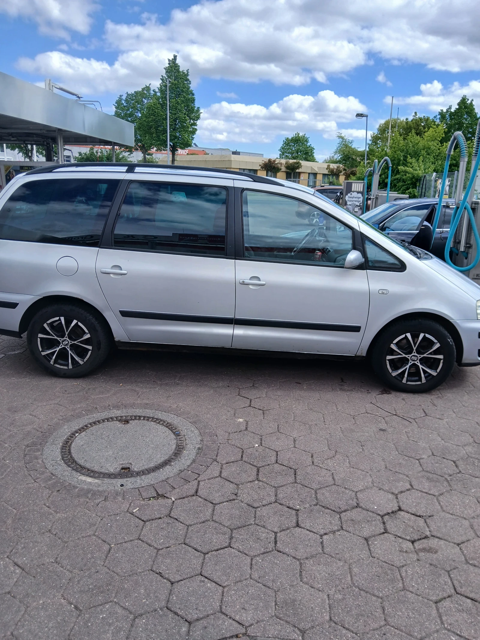 VW Sharan  - изображение 3