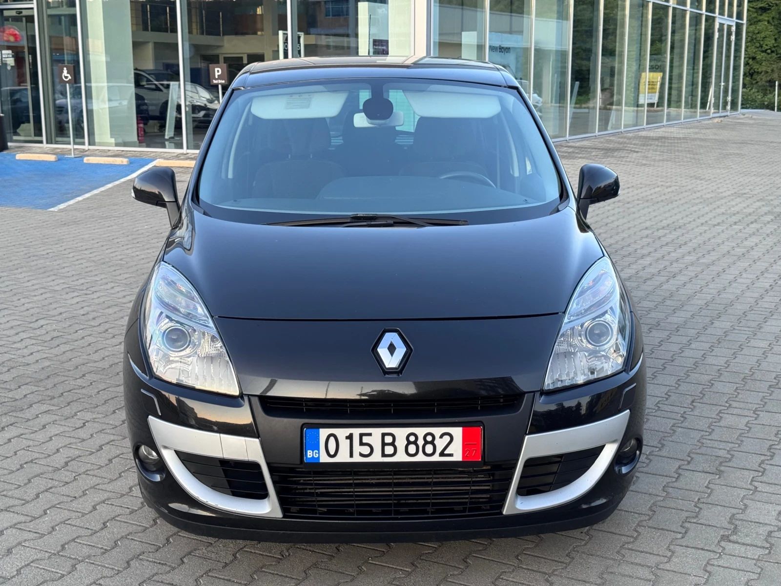 Renault Scenic 1.5 DCI110kc - изображение 8