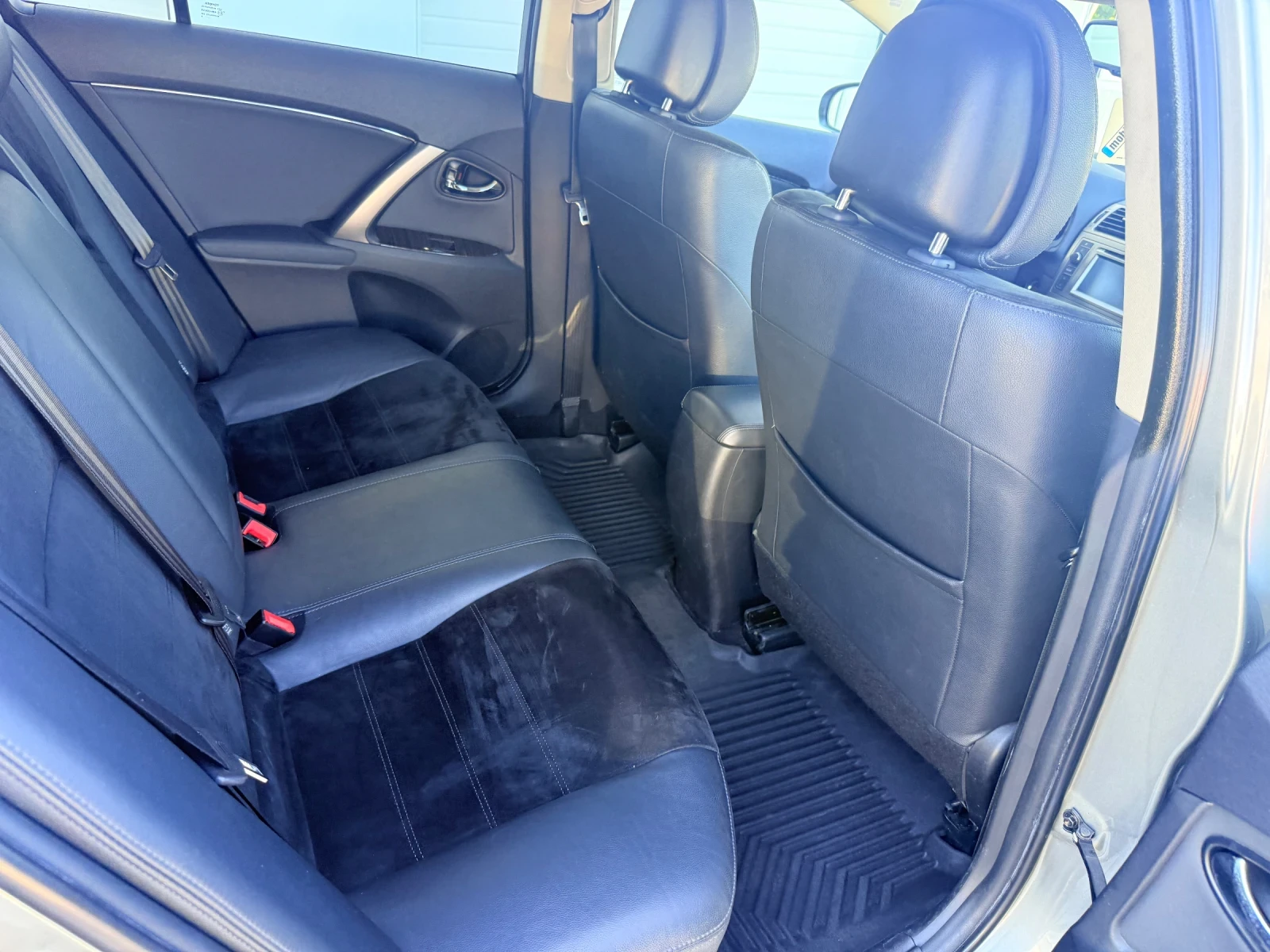 Toyota Avensis 2.2D4D 150k.c* Navi* Kamera* Nova* UNIKAT*  | Mobile.bg   17