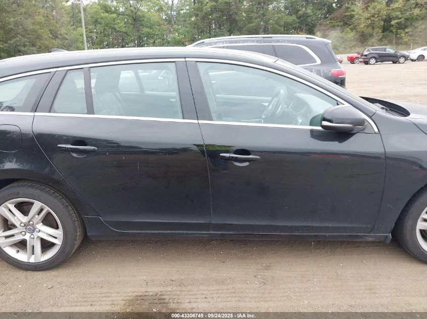 Volvo V60 2.0L I-4 DI, DOHC, VVT, TURBO, 240HP Front Wheel - изображение 5