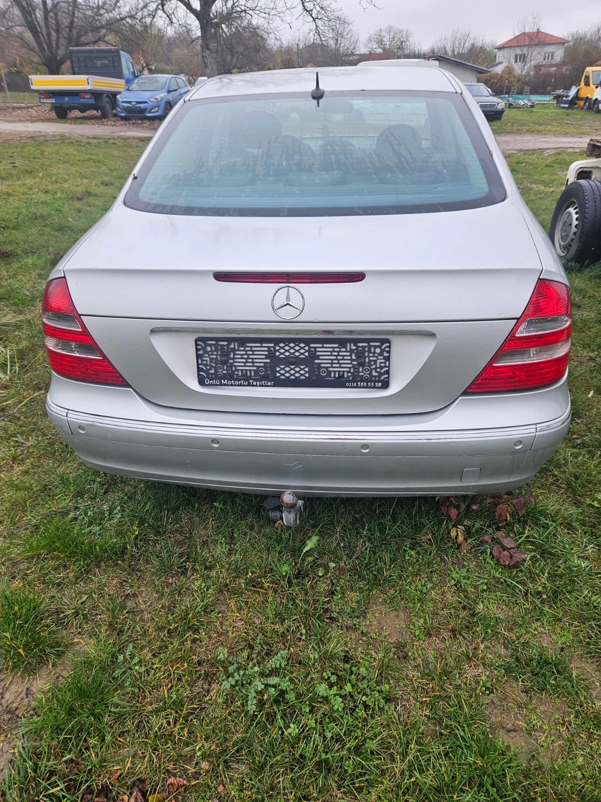 Mercedes-Benz E 220 * 2.2CDI* 150HP* AUTOMATIC* УДАРЕН*  - изображение 2