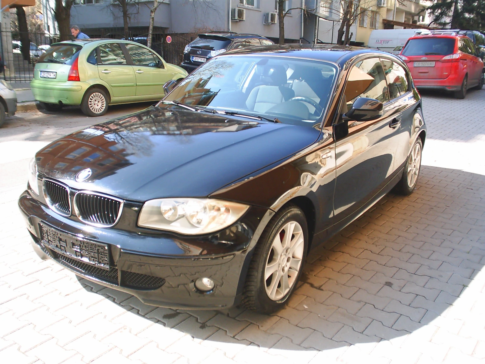 BMW 116 2.0i 116k.c., снимка 7 - Автомобили и джипове - 53746537