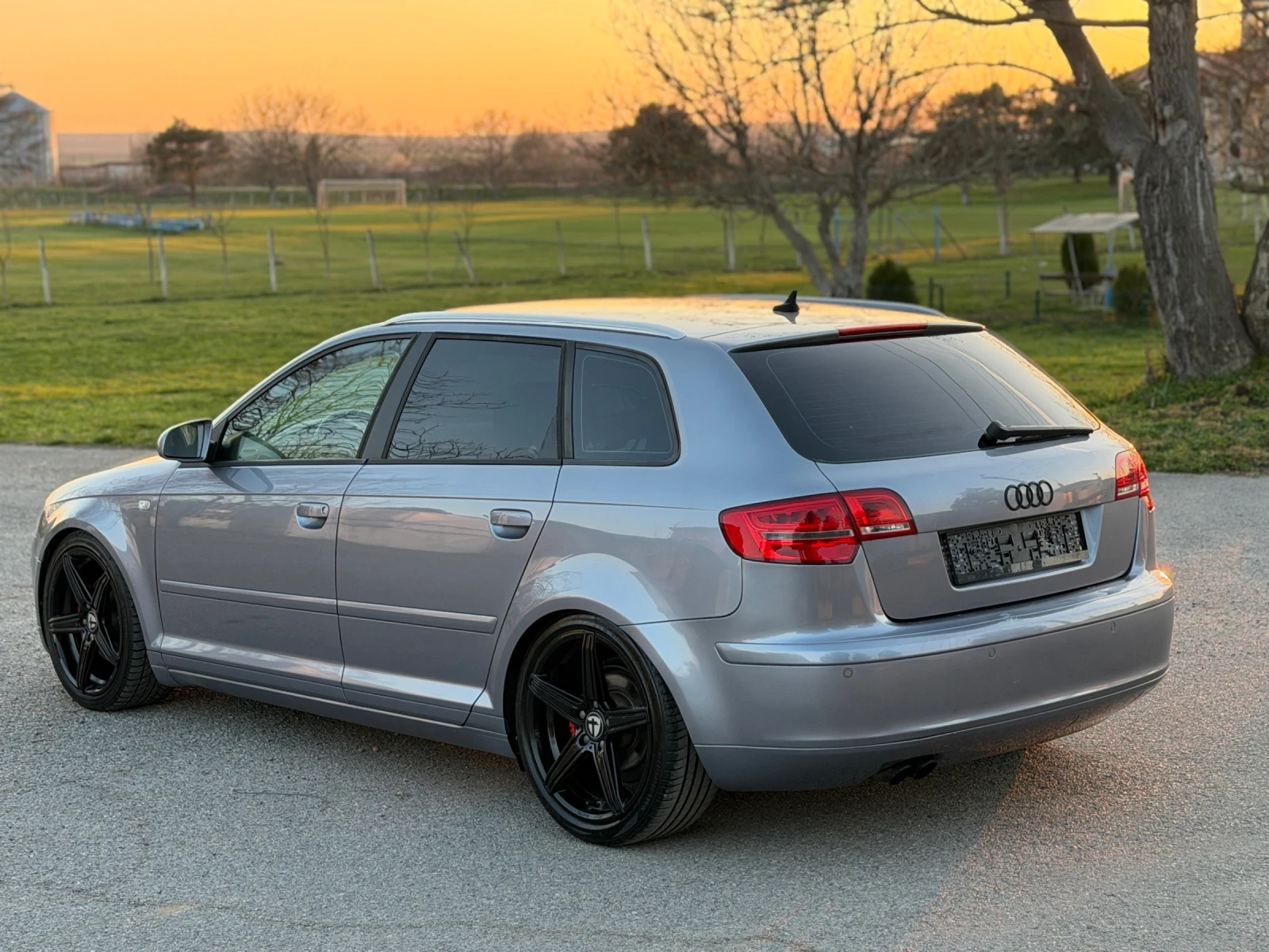 Audi A3 2.0 - изображение 2