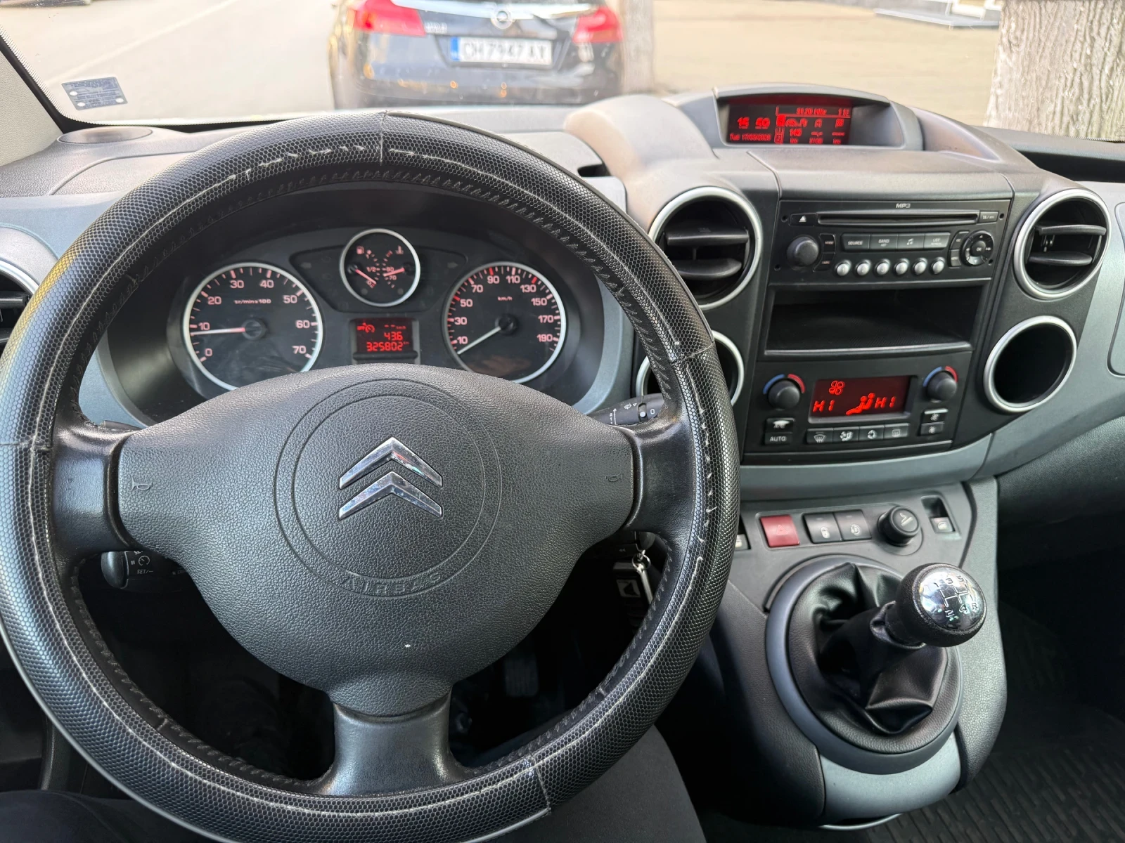 Citroen Berlingo 1.6 hdi 110 кс, снимка 12 - Автомобили и джипове - 53881474