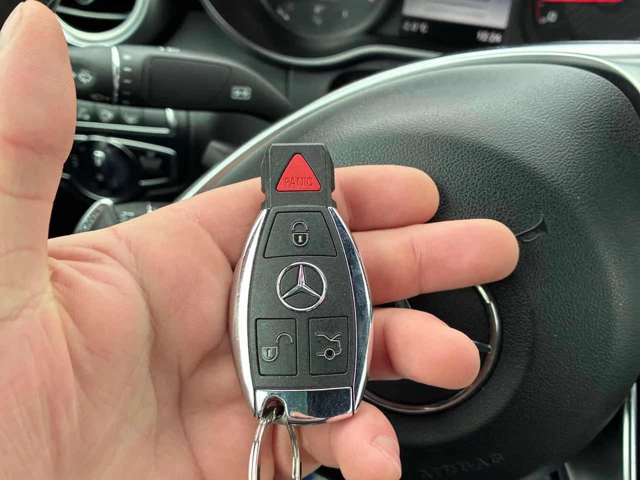 Mercedes-Benz AMG GT C * 63 S * CARFAX * ЦЕНА ДО БГ, снимка 15 - Автомобили и джипове - 53904621