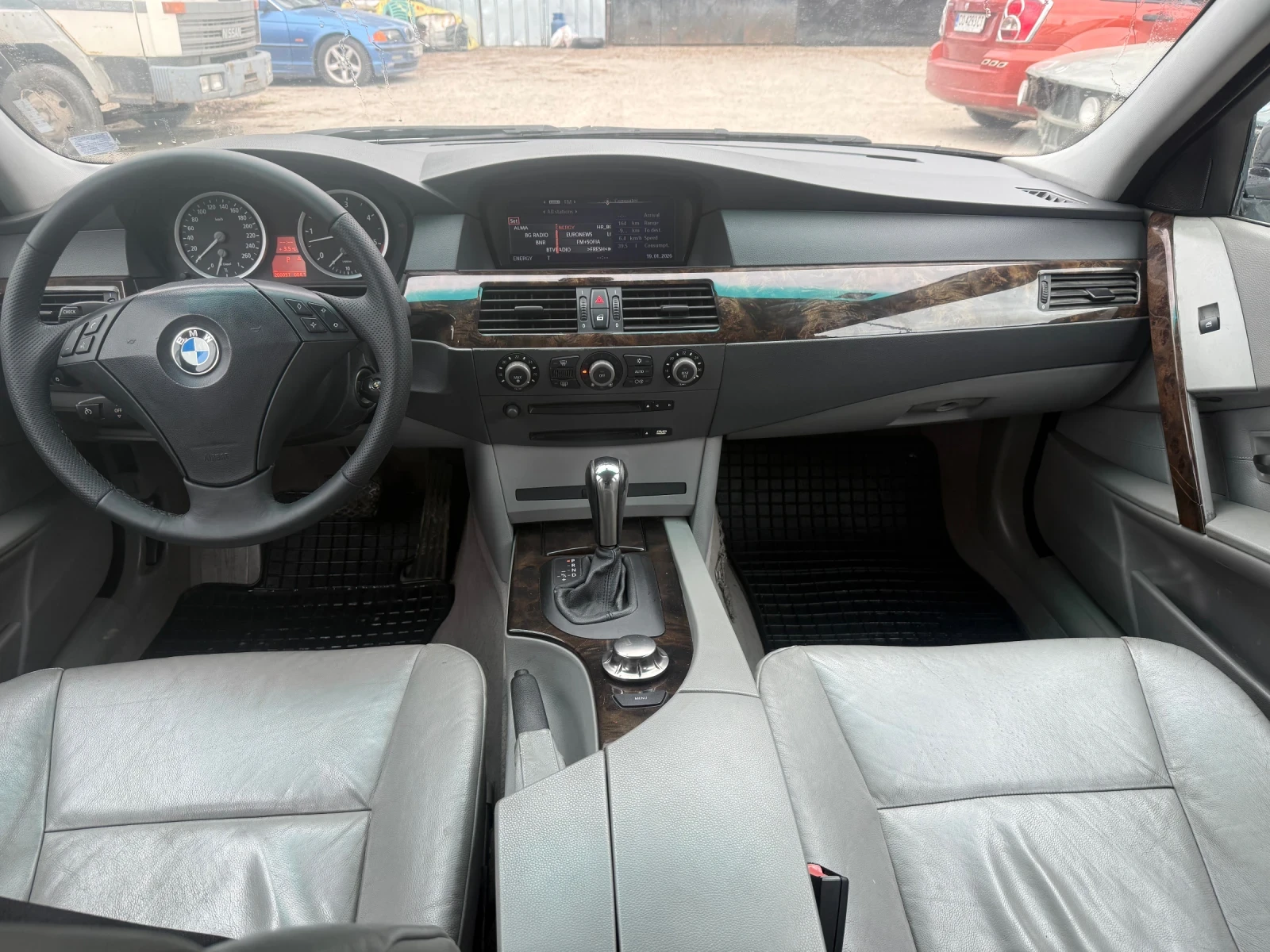 BMW 525 Автомат, снимка 9 - Автомобили и джипове - 53947898