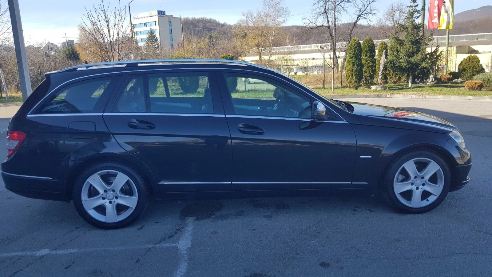 Mercedes-Benz C 220, снимка 5 - Автомобили и джипове - 54000202