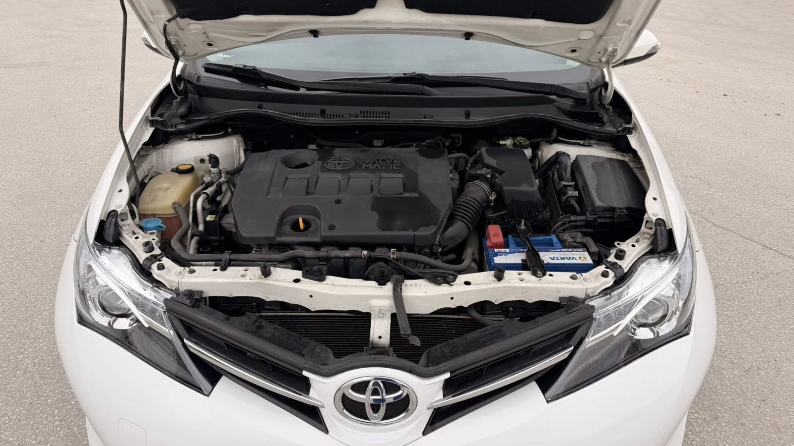Toyota Auris 1.6 бензин ЕВРО5, снимка 15 - Автомобили и джипове - 54458829