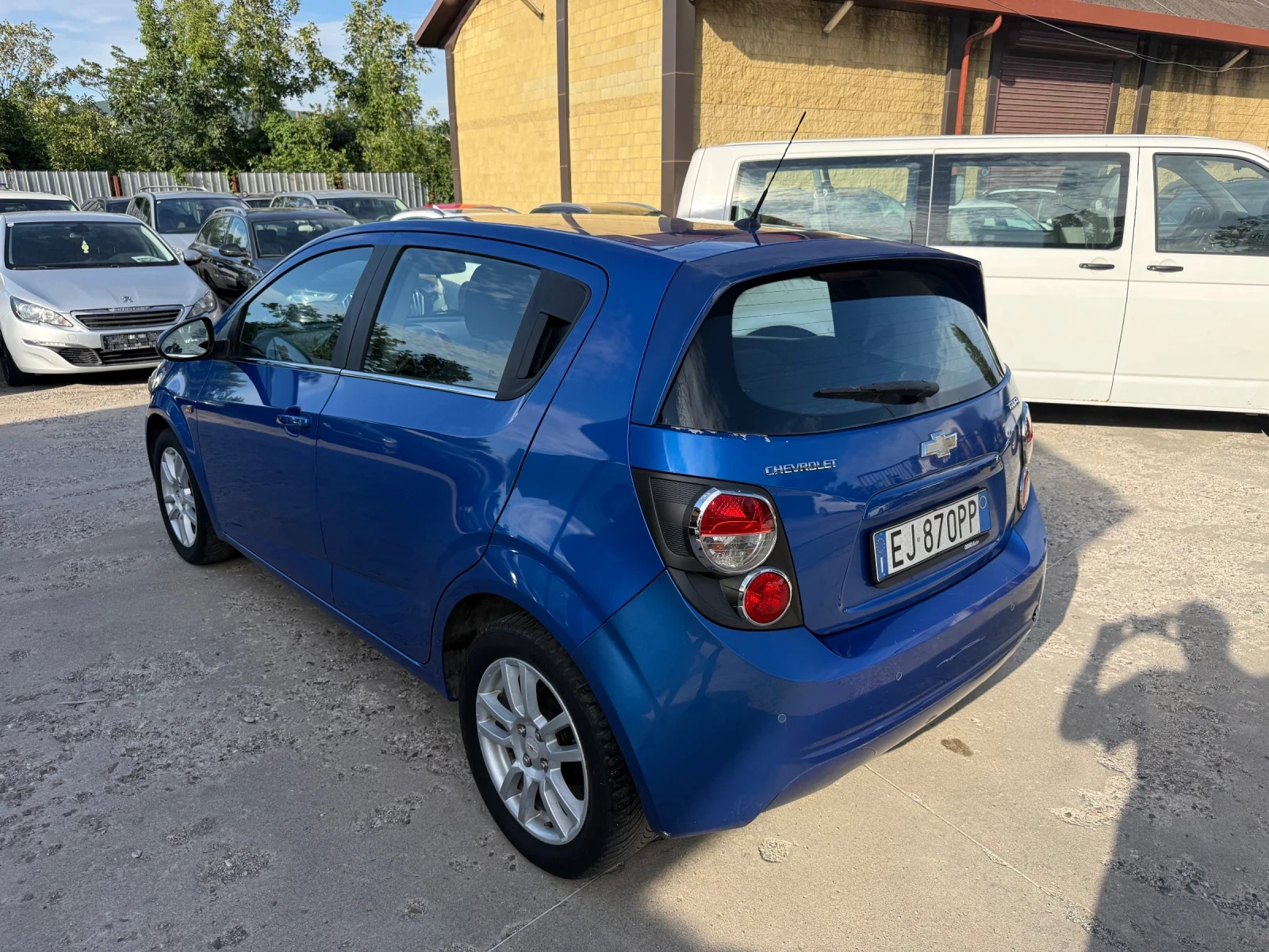 Chevrolet Aveo 1.4i ГАЗ Автоматик, снимка 6 - Автомобили и джипове - 55225131
