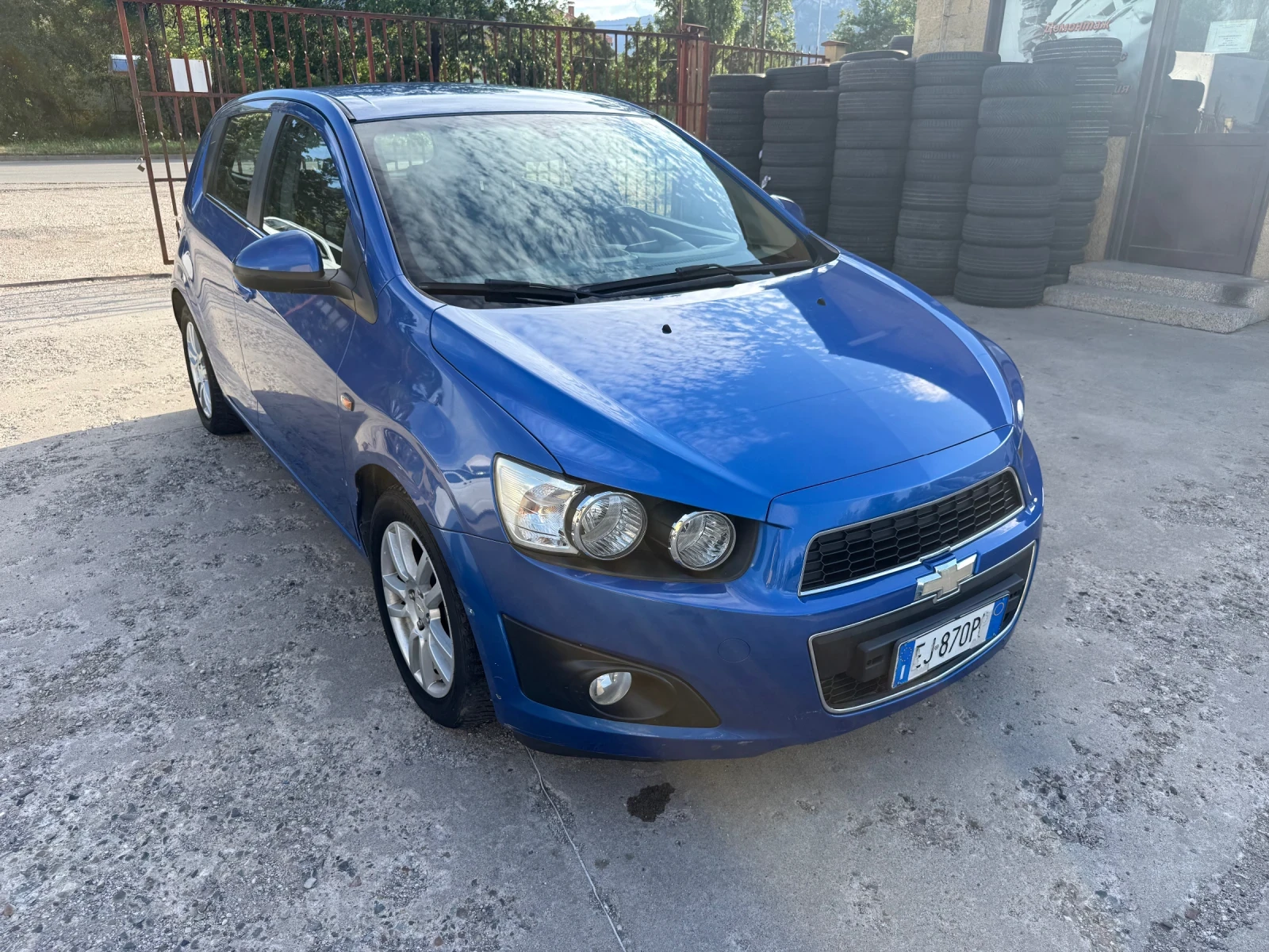 Chevrolet Aveo 1.4i ГАЗ Автоматик, снимка 2 - Автомобили и джипове - 55225131