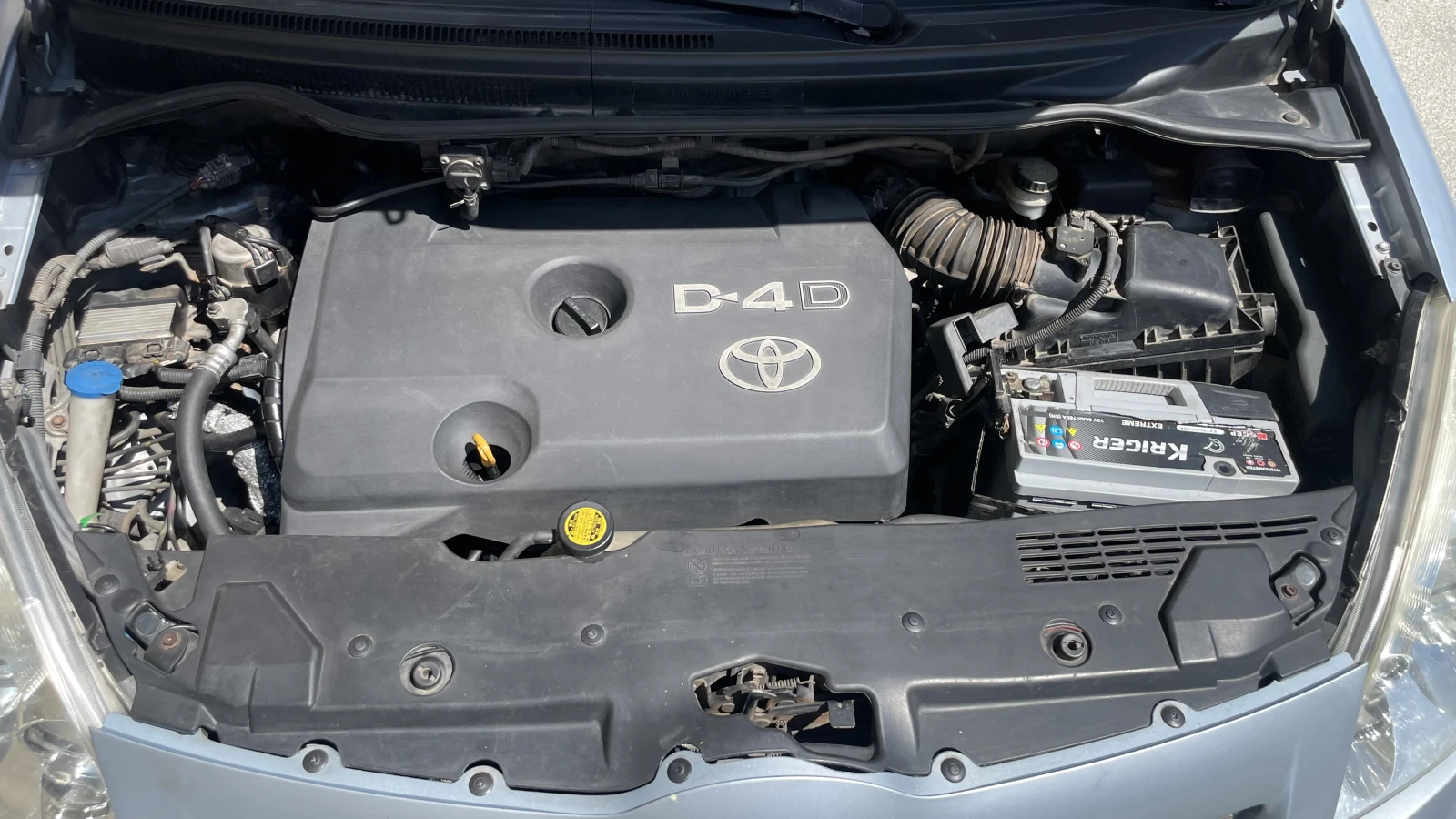 Toyota Corolla verso, снимка 14 - Автомобили и джипове - 55653825