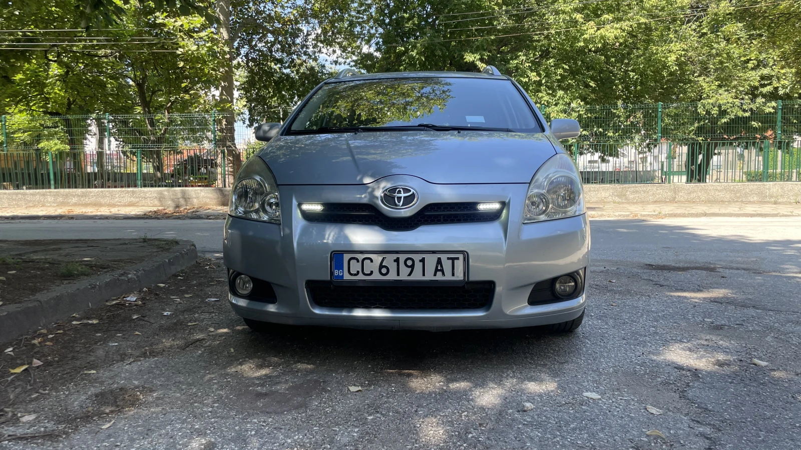 Toyota Corolla verso, снимка 2 - Автомобили и джипове - 55653825
