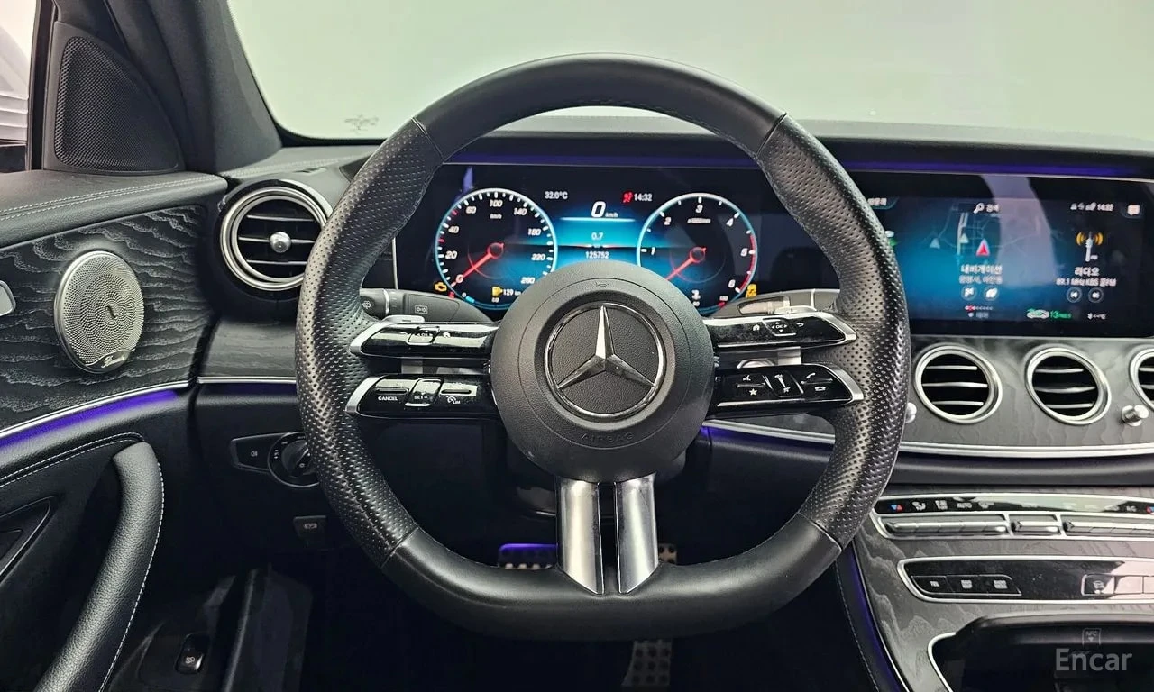 Mercedes-Benz E 220 4MATIC / 360 / DIS / HUD / BURMESTER / АВТОКРЕДИТ, снимка 13 - Автомобили и джипове - 55843688