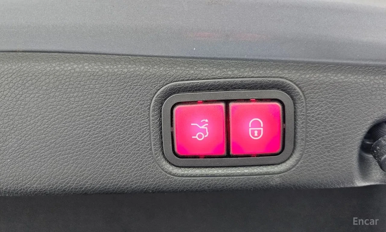 Mercedes-Benz E 220 4MATIC / 360 / DIS / HUD / BURMESTER / АВТОКРЕДИТ, снимка 15 - Автомобили и джипове - 55843688