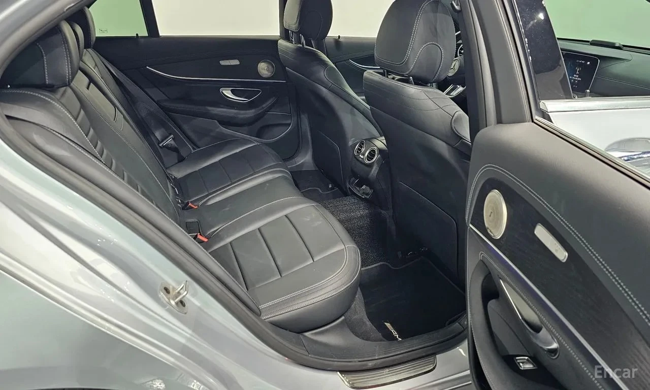 Mercedes-Benz E 220 4MATIC / 360 / DIS / HUD / BURMESTER / АВТОКРЕДИТ, снимка 11 - Автомобили и джипове - 55843688
