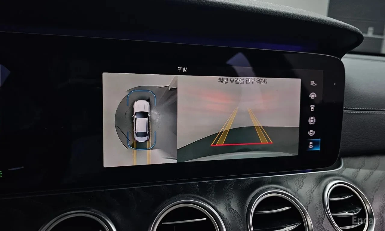 Mercedes-Benz E 220 4MATIC / 360 / DIS / HUD / BURMESTER / АВТОКРЕДИТ, снимка 14 - Автомобили и джипове - 55843688