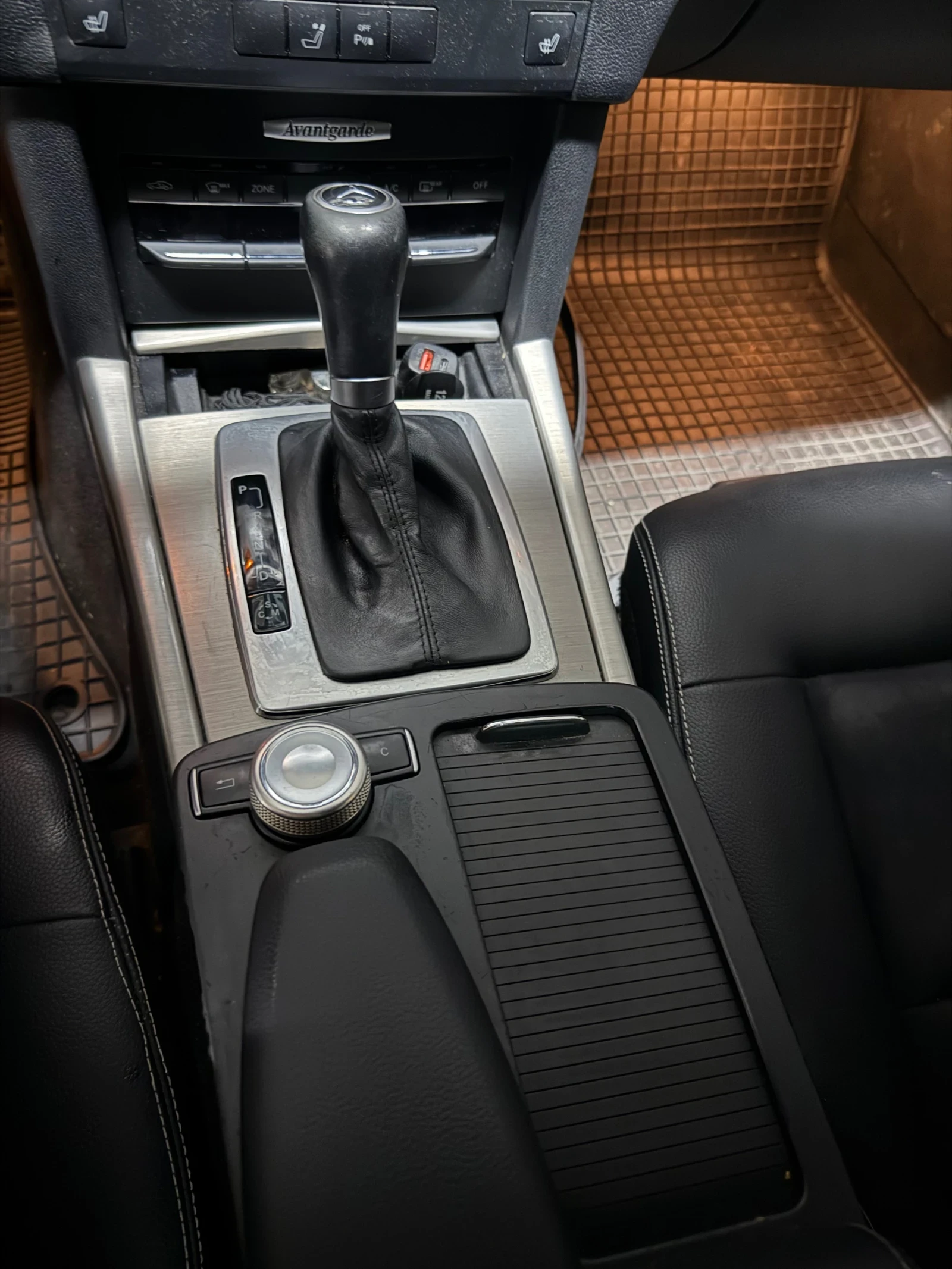 Mercedes-Benz E 220 Е220 cdi, снимка 7 - Автомобили и джипове - 55885074