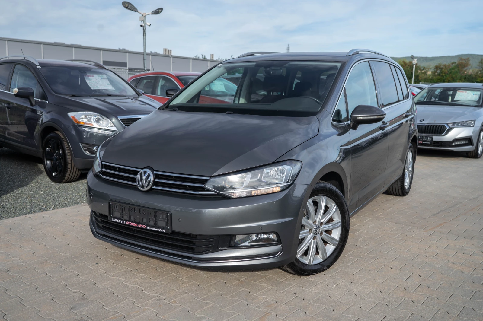 VW Touran 2.0* 150кс* 7места* Нави* 