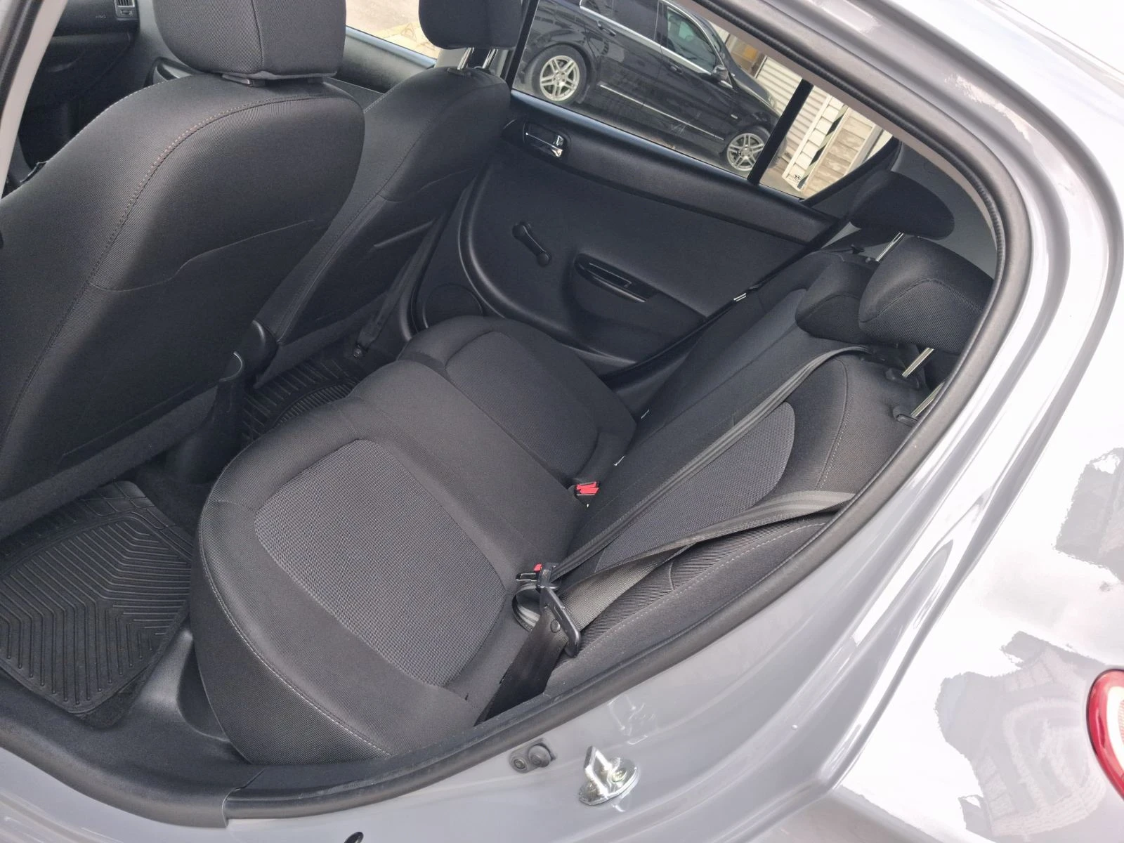 Hyundai I20  1.25 | NARDO GREY | 121000 �� |  | Mobile.bg � ����������� 13