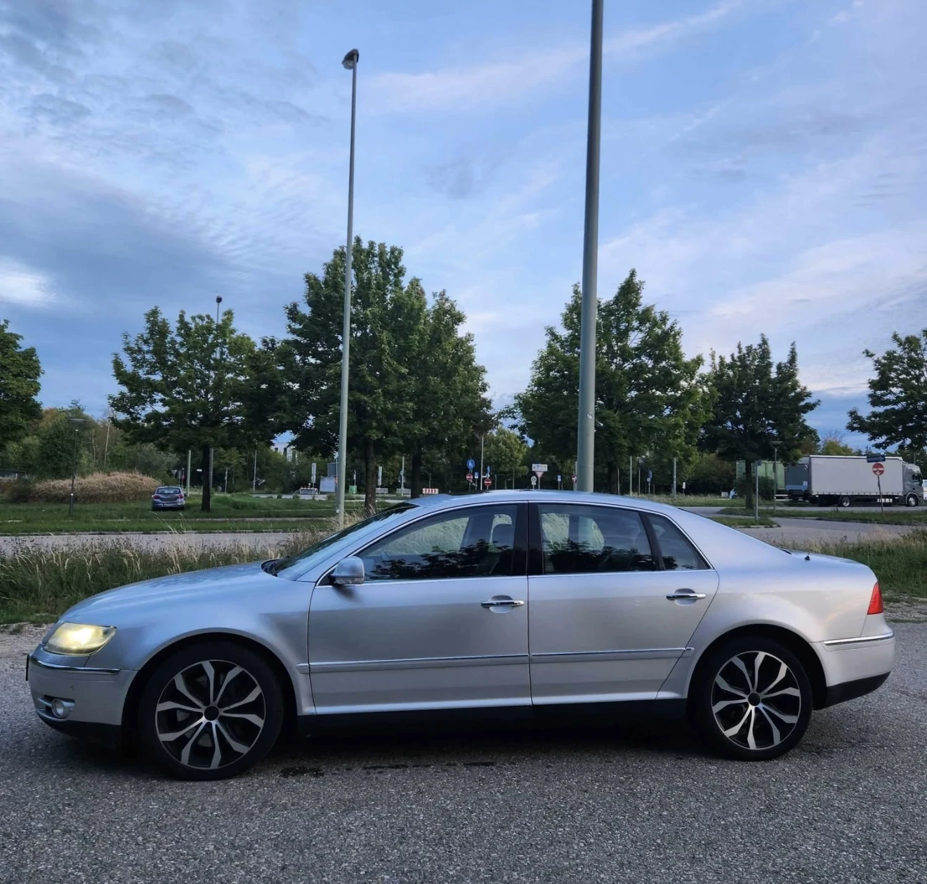 VW Phaeton Фул екстри, снимка 4 - Автомобили и джипове - 56624122