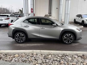 Lexus UX * 250h * ПОДГРЕВИ * ОБДУХВАНЕ * ПРЕДСТАВИТЕЛСТВО - 19890 € / 38901.46 лв. - 25472569 4