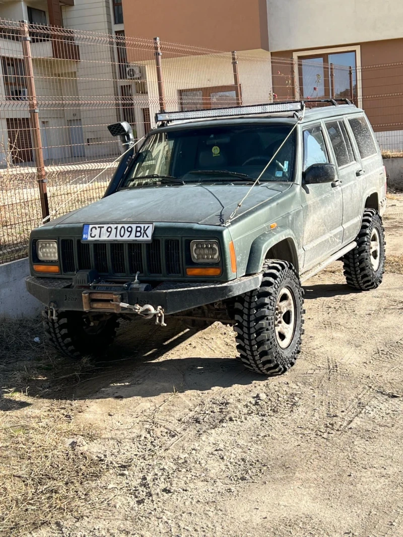 Jeep Cherokee XJ, снимка 1 - Автомобили и джипове - 48511617