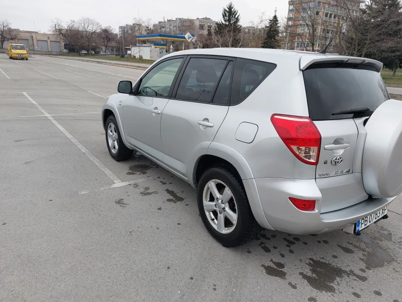 Toyota Rav4 TOYOTA-4x4-dizel, снимка 4 - Автомобили и джипове - 49027589